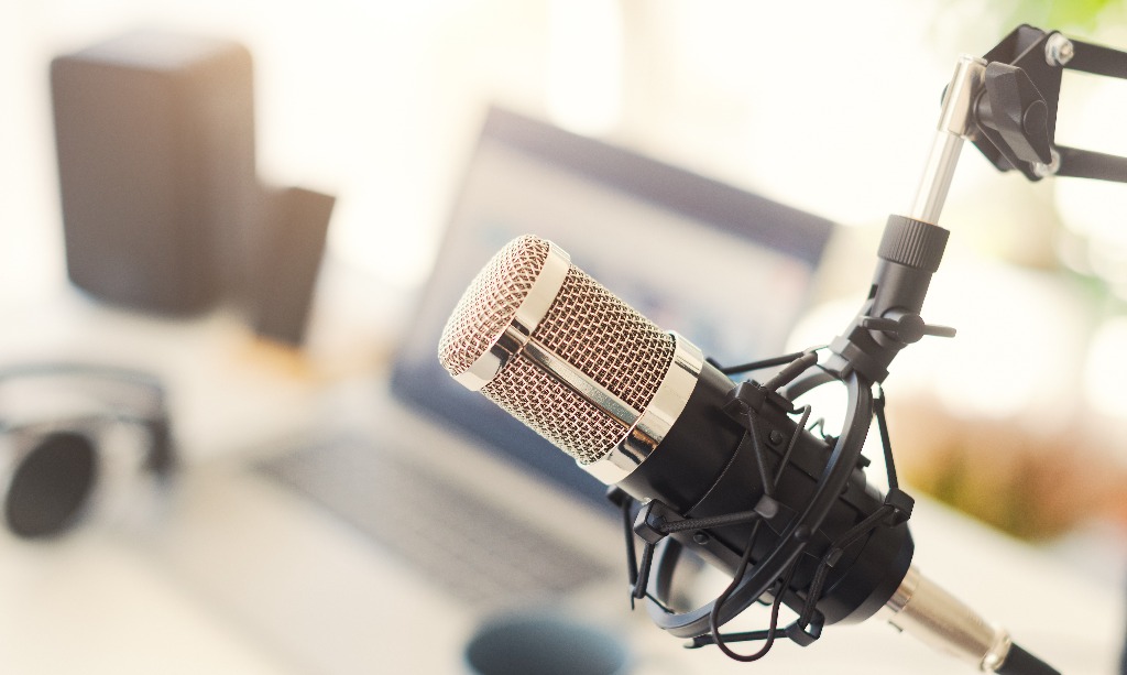 Dr. Robert Kelchen Contributes to NPR Podcast