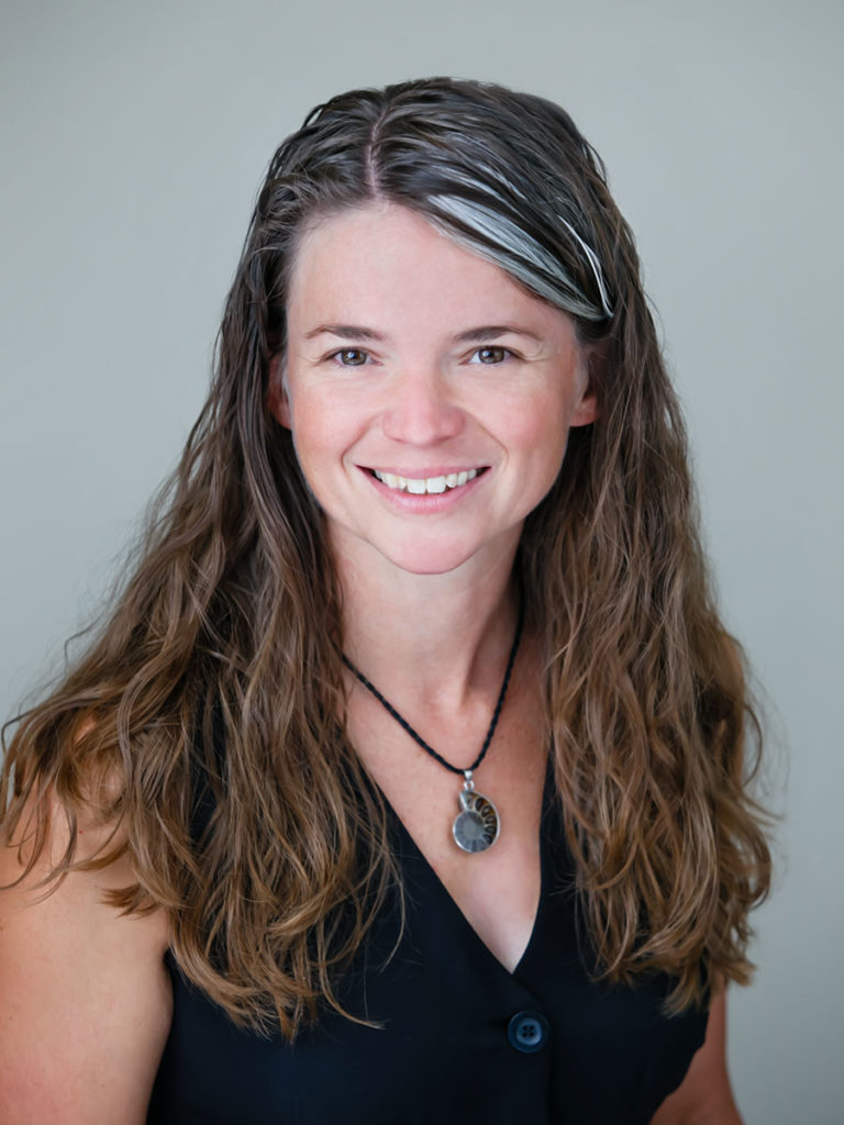 Amanda Galbraith headshot