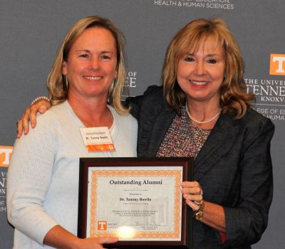 Tammy Bowlin received Outstanding Alumni Award at 3rd Annual TPTE Recognition ceremony