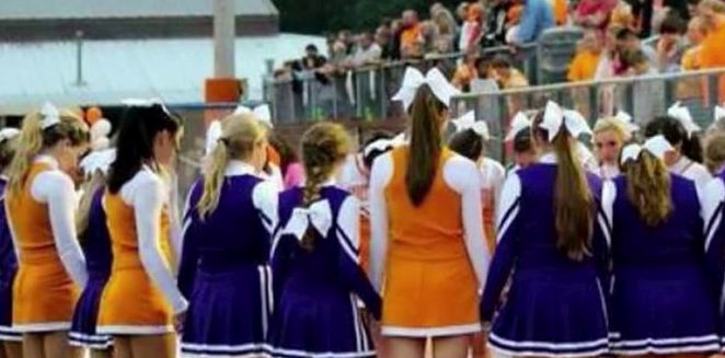 Cheerleaders Praying Pre game Prayer